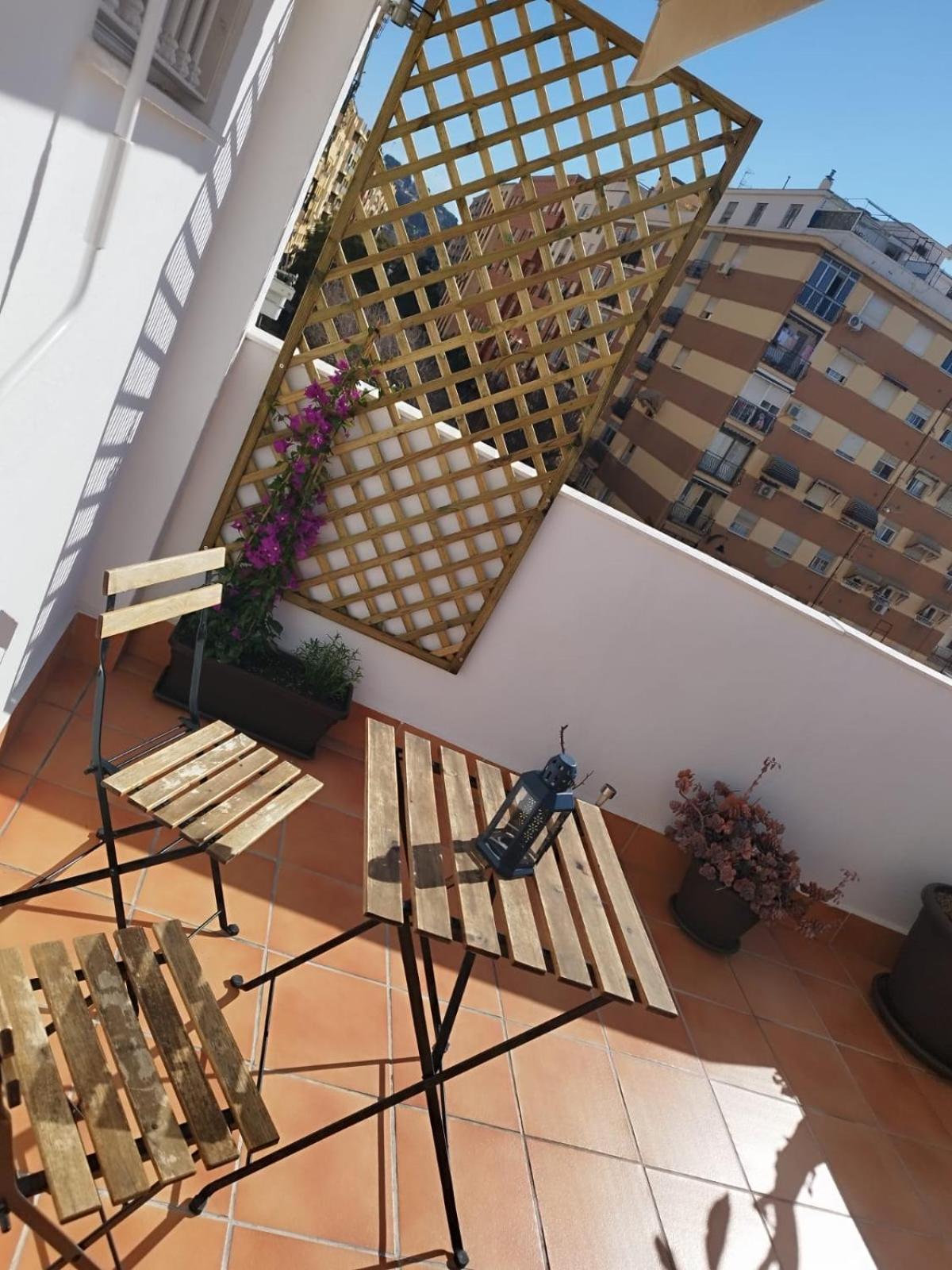 Apartamento Plumaria Malaga Exterior photo